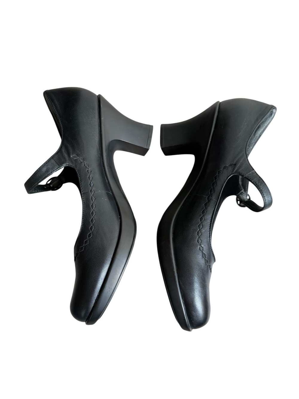 Classic Black Mary Jane Heel Pump - Women's - Picture 6 of 12